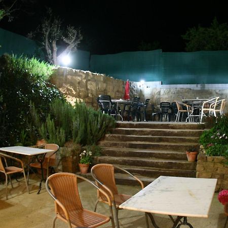Hostal La Fuente Buera Esterno foto