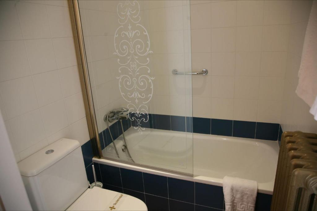 Hostal La Fuente Buera Esterno foto